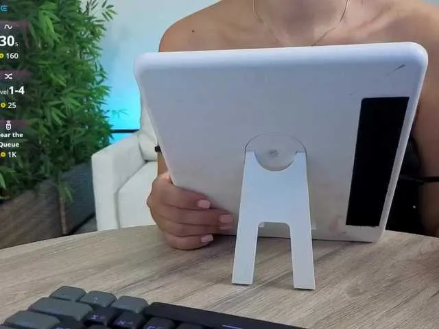 sexyblondebush free chat on liveonude Image 19