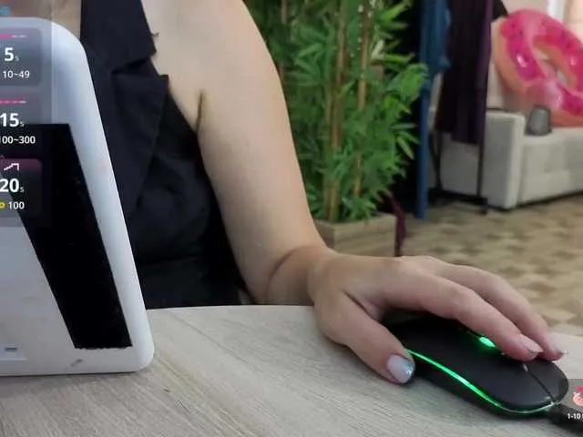 sexyblondebush free chat on liveonude Image 7