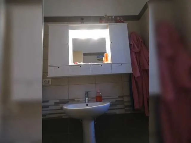 BELBIG free chat on liveonude Image 8