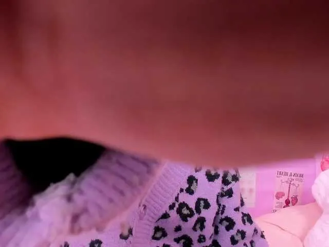 shelleymorell free chat on liveonude Image 16