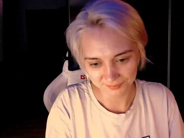 aniiieee free chat on liveonude Image 9