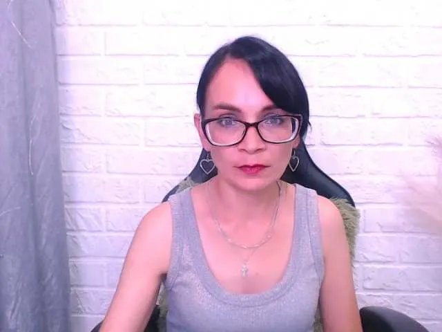 Wild-Angel777 free chat on liveonude Image 6