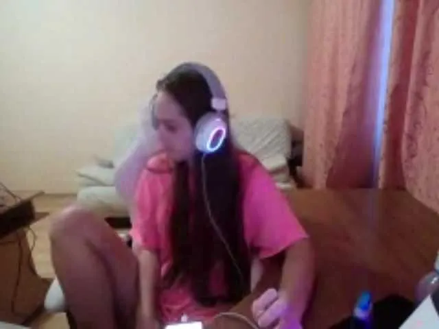 heymartina free chat on liveonude Image 3