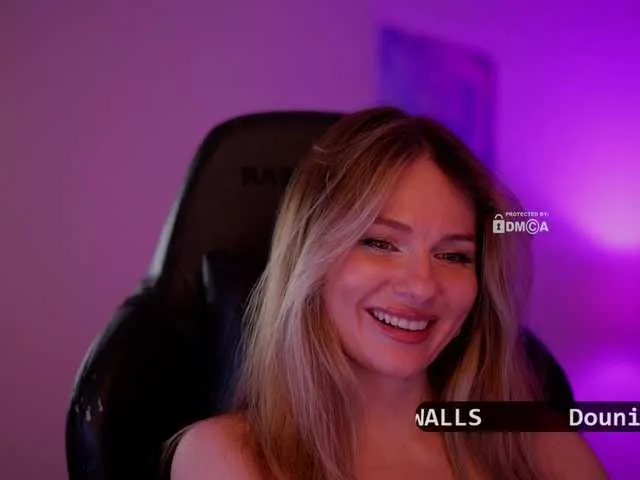 DiamondJo free chat on liveonude Image 15