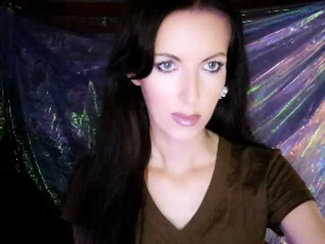 PinkFoxya free chat on liveonude Image 16