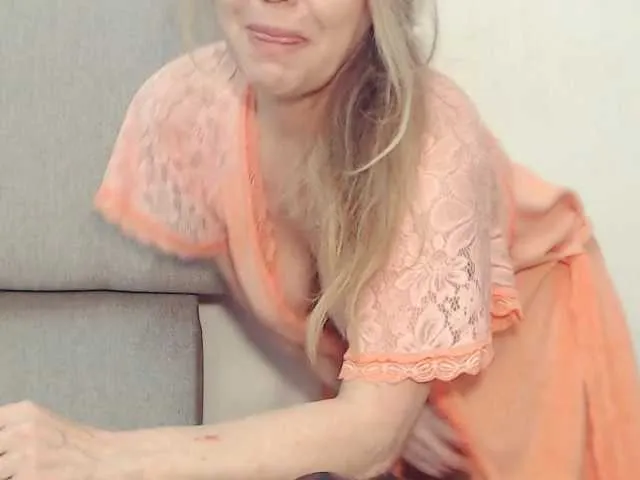 DiamondJo free chat on liveonude Image 18