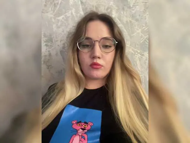 gymbunnie free chat on liveonude Image 3