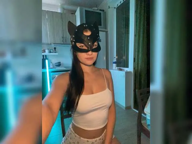 DiamondJo free chat on liveonude Image 16