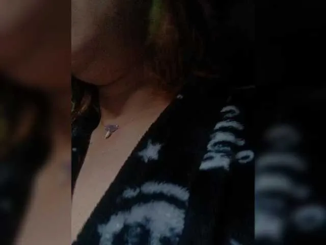 DiamondJo free chat on liveonude Image 15