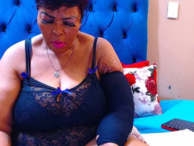 LanaLeetr1 free chat on liveonude Image 12