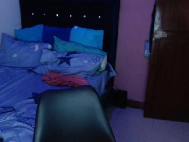 DiamondJo free chat on liveonude Image 14