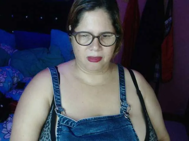 DiamondJo free chat on liveonude Image 4