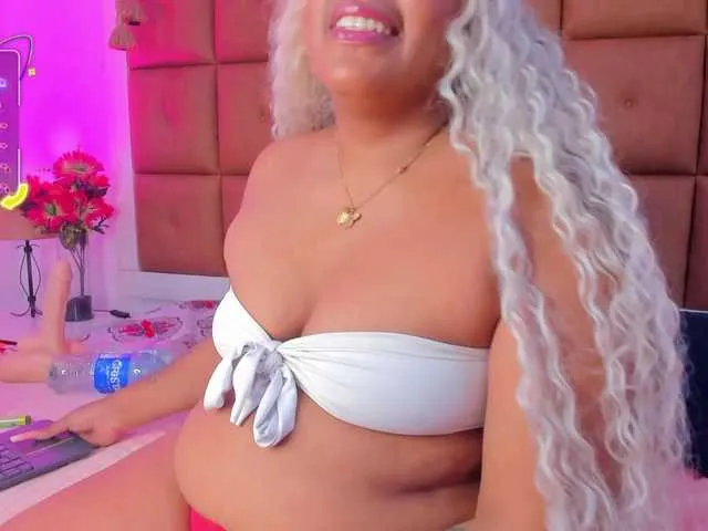 lexis_walker free chat on liveonude Image 2