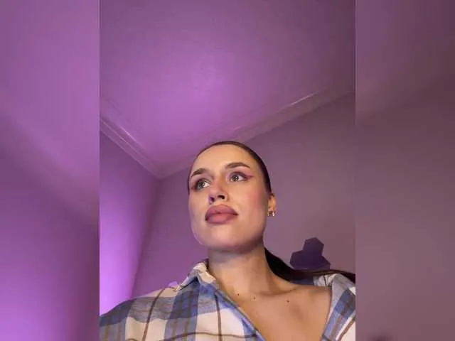 brilliantvictoria free chat on liveonude Image 15