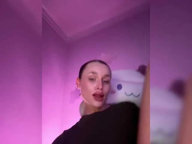 brilliantvictoria free chat on liveonude Image 19