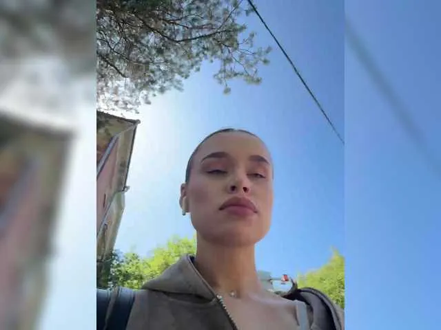 brilliantvictoria free chat on liveonude Image 5