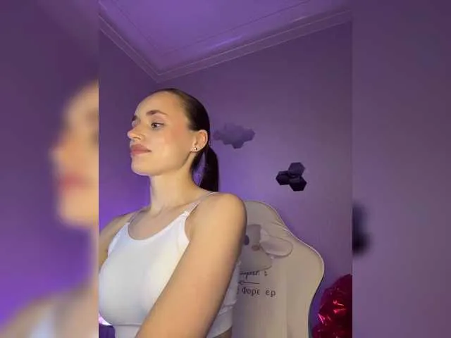 brilliantvictoria free chat on liveonude Image 9