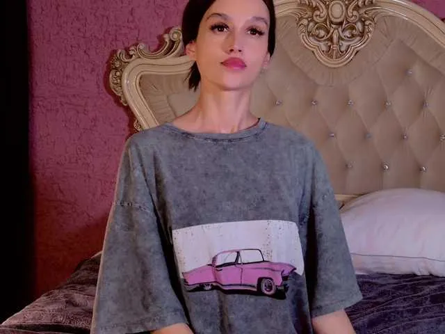 DiamondJo free chat on liveonude Image 18