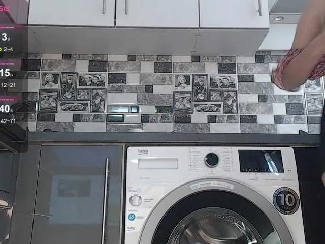 chloe_jeense free chat on liveonude Image 16