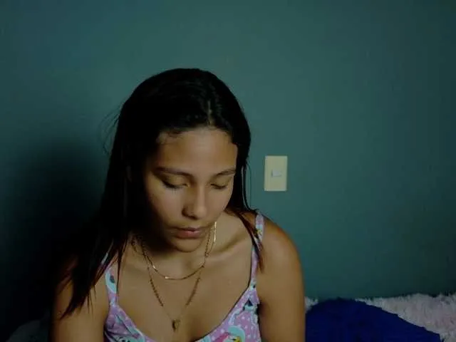 shayna_cute free chat on liveonude Image 16