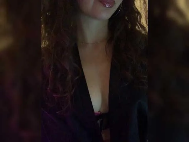 DiamondJo free chat on liveonude Image 18