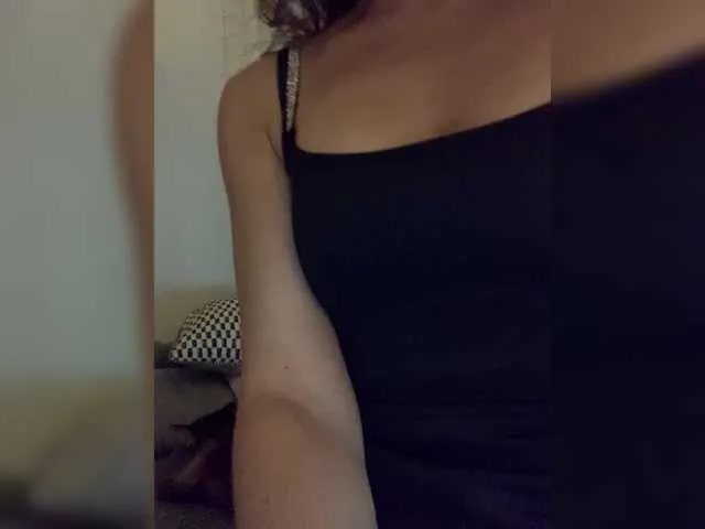 DiamondJo free chat on liveonude Image 6