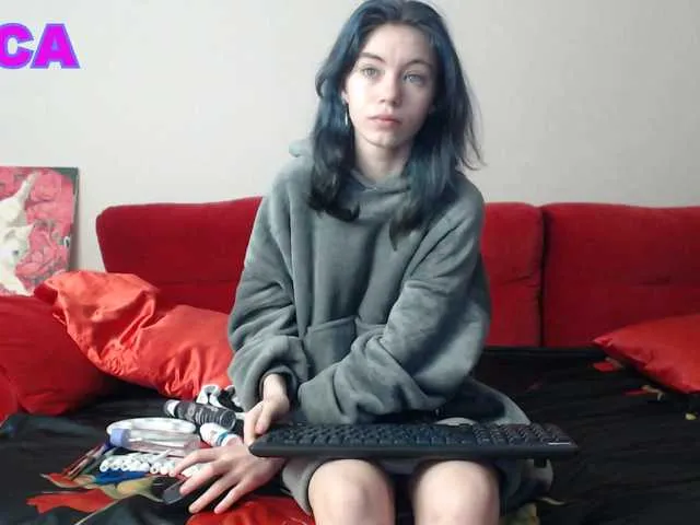 tinnymonroe free chat on liveonude Image 2