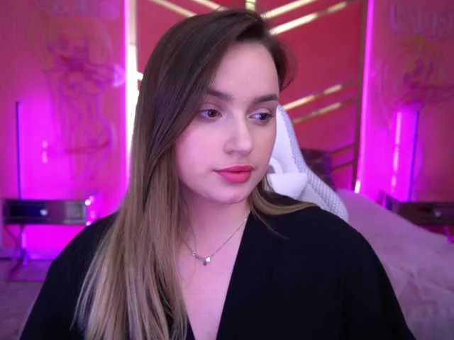 FloraGreys free chat on liveonude