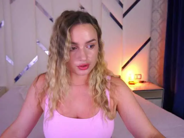 gymbunnie free chat on liveonude Image 2