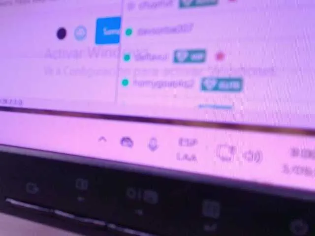 holly0550 free chat on liveonude Image 12