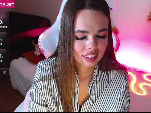 GiaVibey free chat on liveonude