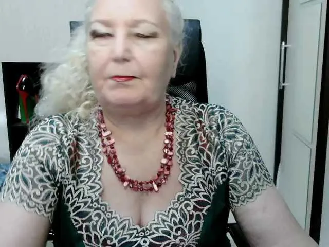 brilliantvictoria free chat on liveonude Image 15