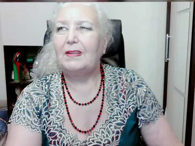 brilliantvictoria free chat on liveonude Image 17