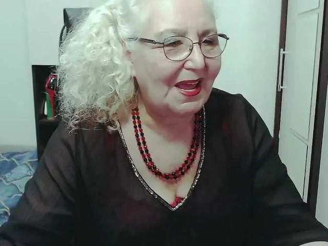 brilliantvictoria free chat on liveonude Image 4