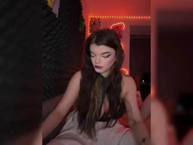 PinkFoxya free chat on liveonude Image 13