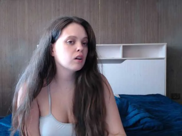 miacolucci_18 free chat on liveonude Image 13