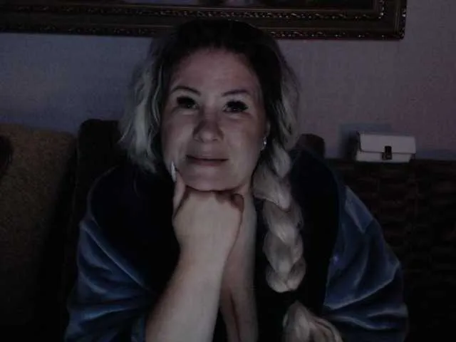 BELBIG free chat on liveonude Image 11