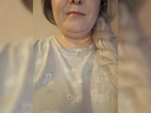 BELBIG free chat on liveonude Image 13