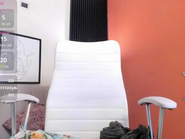 tina_lyn free chat on liveonude Image 13