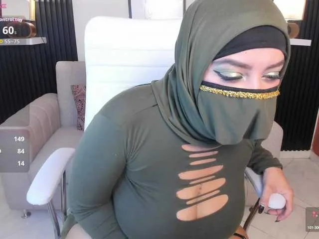 tina_lyn free chat on liveonude Image 8