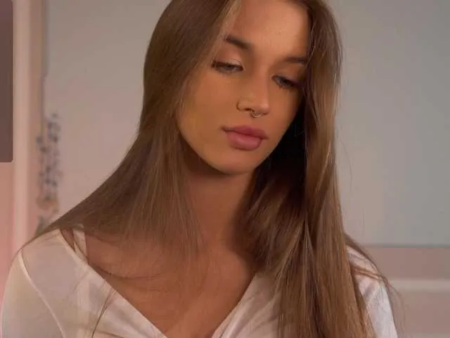 PinkFoxya free chat on liveonude Image 19