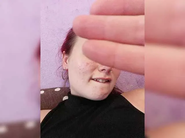 adelinecarter free chat on liveonude Image 3