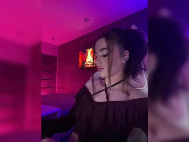 ELENA-XXX free chat on liveonude Image 16