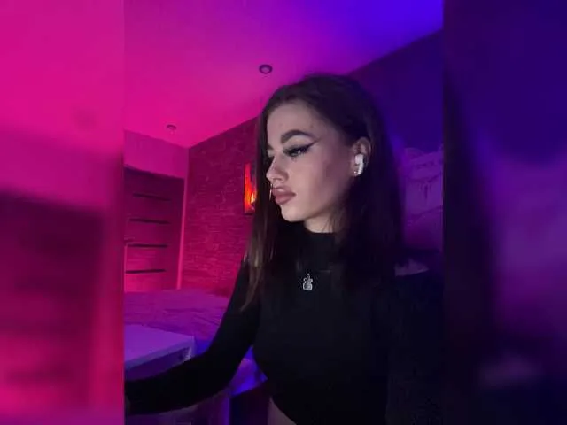 ELENA-XXX free chat on liveonude Image 2