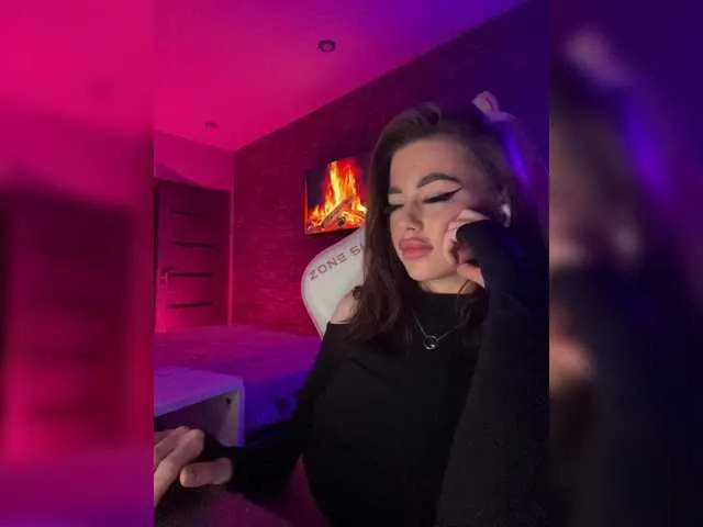 ELENA-XXX free chat on liveonude Image 5