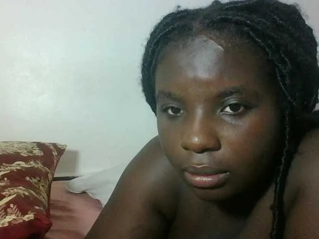 DiamondJo free chat on liveonude Image 19