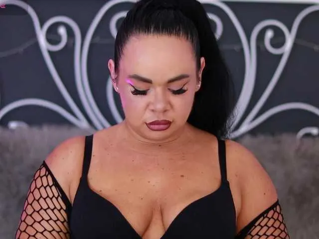 april_ebony18_ free chat on liveonude Image 7