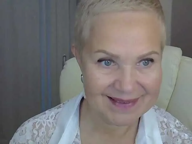 Foxirox free chat on liveonude Image 14