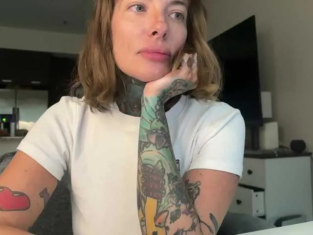 harleyysummers free chat on liveonude Image 9