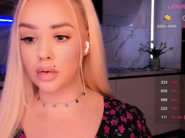 BELBIG free chat on liveonude Image 11